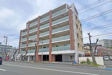 宮前平レジデンスの外観（南東側から）