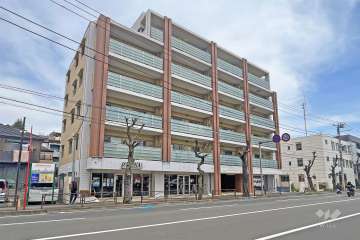 宮前平レジデンスの外観（南西側から）