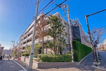 ザ・パークハウス宮前平エルドの外観（北東側から）
