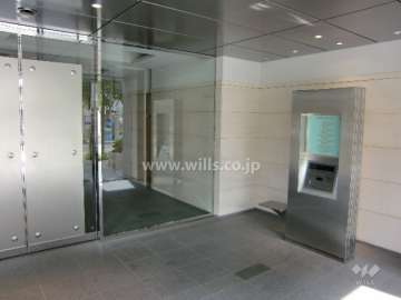 オートロック付きです。