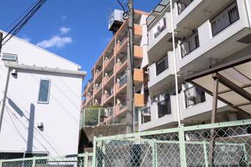 スカール梶ヶ谷の外観(南東側から)