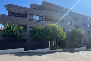 東急ドエルアルス鷺沼壱番館の外観（北西側から）　