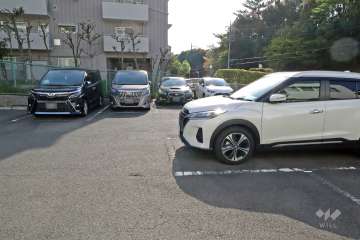 敷地内駐車場（屋外平面式）