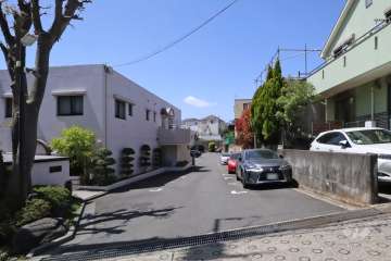 駐車場の出入り口