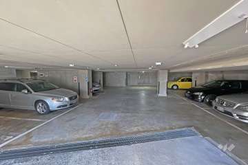 敷地内駐車場（屋内平面式）