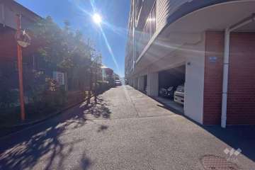 敷地内駐車場（屋内平面式）