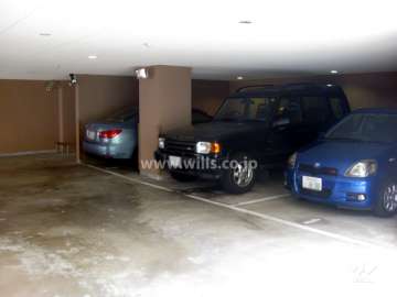 屋内駐車場