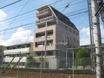 セレッソコート西宮北口リアライズの外観（南東側から）