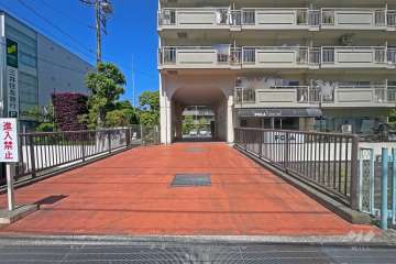 エントランスアプローチ