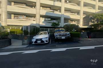 敷地内駐車場（屋外平面式）　