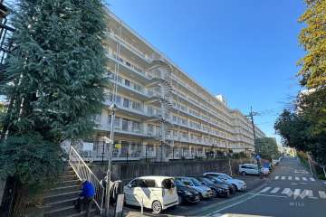 宮前平富士通ハイツＡ棟の外観（北東側から）