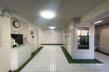 エントランスホール　