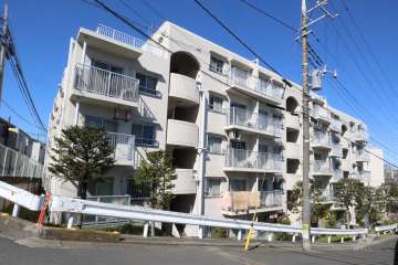 藤和宮崎台コープの外観(南東側から)