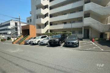 敷地内駐車場（屋外平面式）