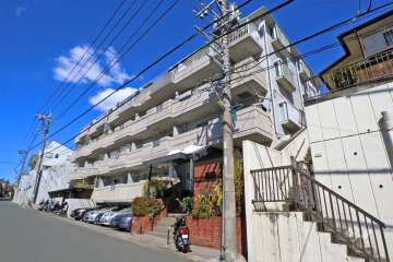 スターハイツ梶ケ谷の外観（南東側から）