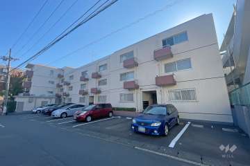 ユニライフ鷺沼の外観（北西側から）