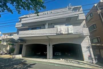 メイツ宮前平の外観（南東側から）