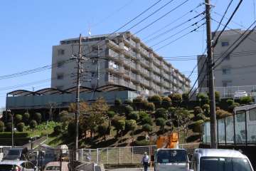 グリーンコーポ多摩プラザＢ棟の遠景