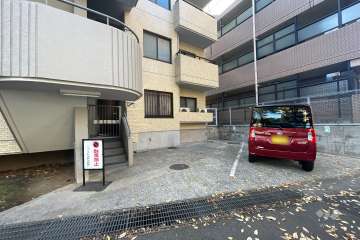 敷地内駐車場（屋外平面式）