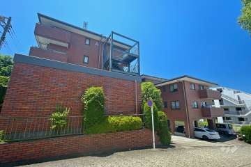 グリーンシティ鷺沼の外観（北東側から）