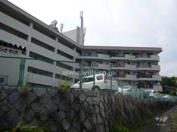 夙川台サンハイツＤ棟の外観（東側から）