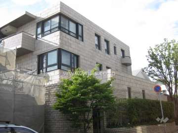 ファミーユディア芦屋の外観（南東側から）