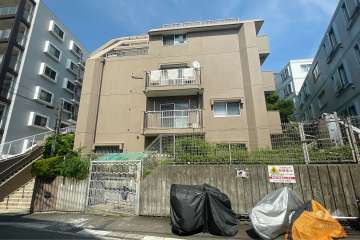 プレディオ鷺沼第１の外観（西側から）