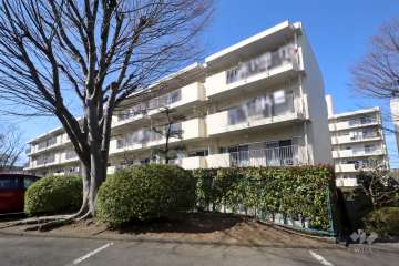 東急ドエル宮崎台バーズビレジＣ棟の外観(南東側から)