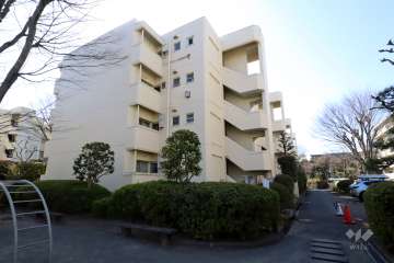 東急ドエル宮崎台バーズビレジＣ棟の外観(北東側から)