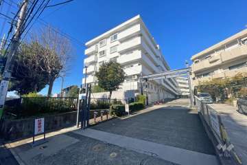 鷺沼東パークホームズの外観（南東側から）