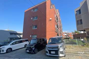 シャンボール鷺沼の外観（南西側から）