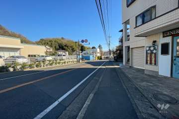 敷地北側の前面道路　