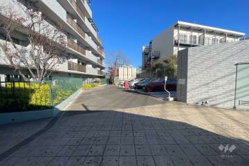 駐車場の出入り口