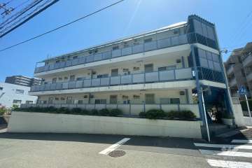 スワンパレス宮崎台の外観（北西側から）