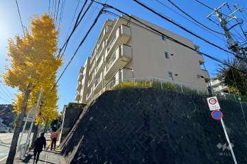 ウィンザーハイム鷺沼アーベインの外観（北東側から）