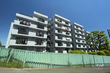 ファミネス宮崎台の外観（南西側から）