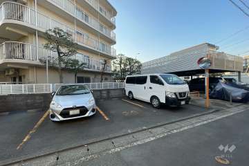 敷地内駐車場（屋外平面式）