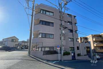 キャッスル宮前の外観（東側から）　　