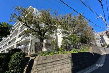 第２ウインザーハイム鷺沼の外観（南東側から）