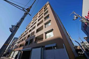 セフレック甲子園口の外観（南側から）　
