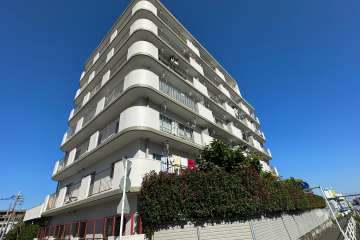 パークハイツ鷺沼の外観（南西側から）2