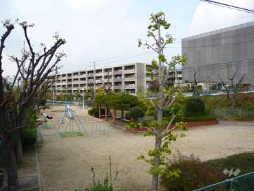 「大浜公園」に隣接しています。