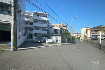 敷地南側の前面道路　