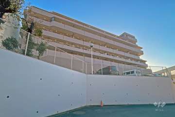 ライオンズマンション宮前平第５の外観（南西側から）