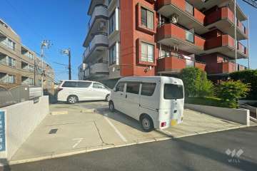 敷地内駐車場（屋外平面式）