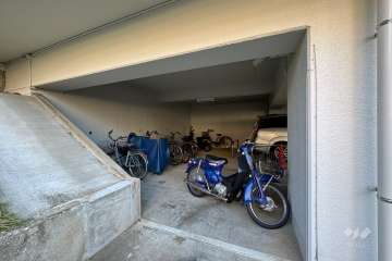 駐輪場、バイク置場