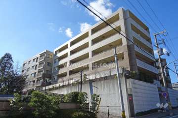 クオリス甲陽園の外観（北東側から）