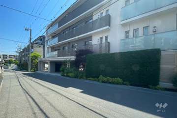 敷地北西側の前面道路