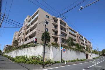 ドレッセ美しの森セントヴェールイーストヒルの外観(南東側から)