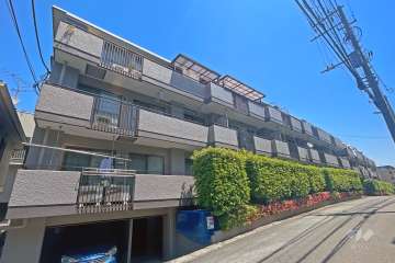 セザール第1鷺沼の外観（南西側から）